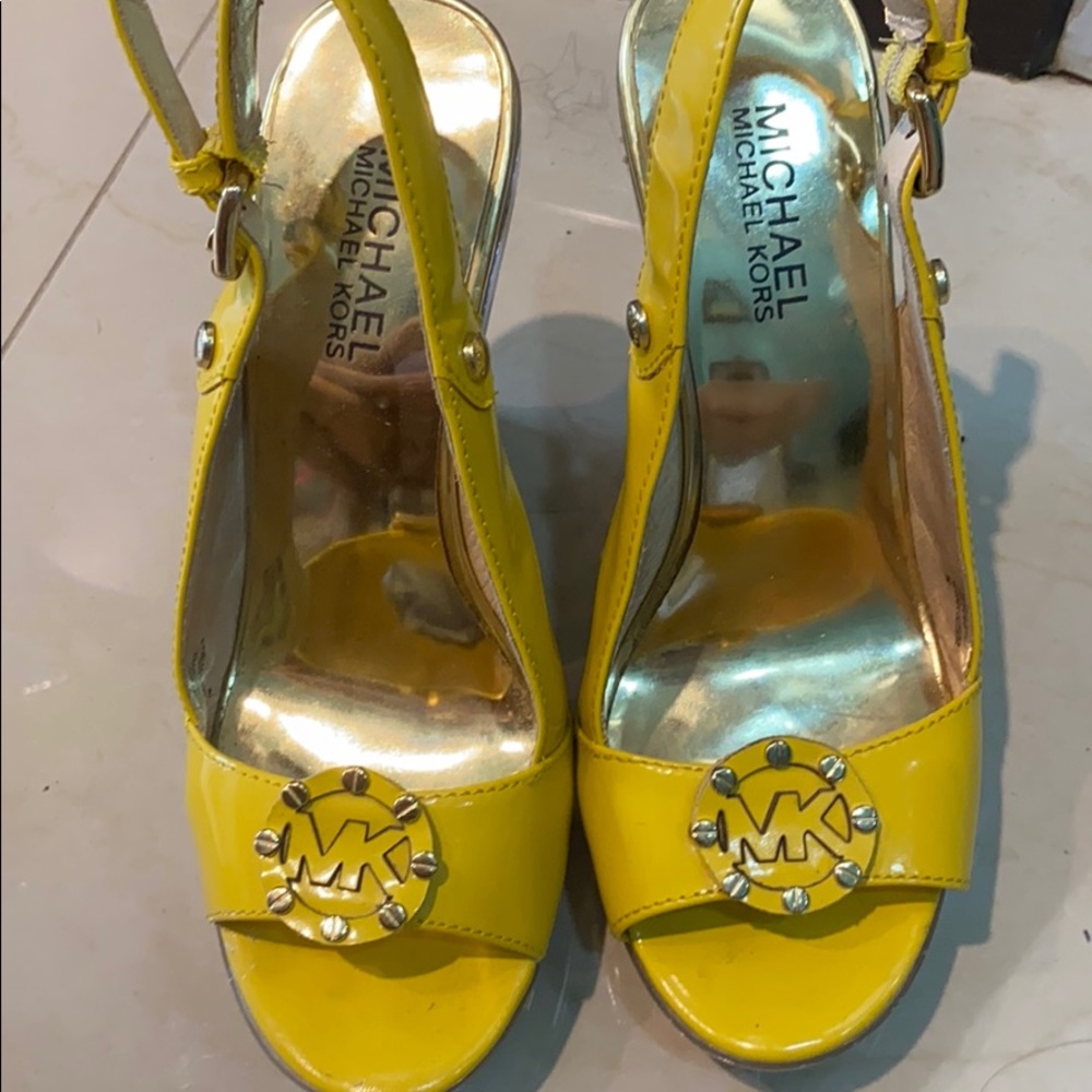 MK Yellow leather upper patent wedges size 7